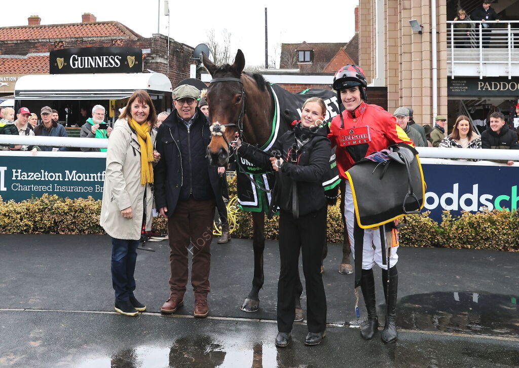Unibet Veterans' Handicap Chase