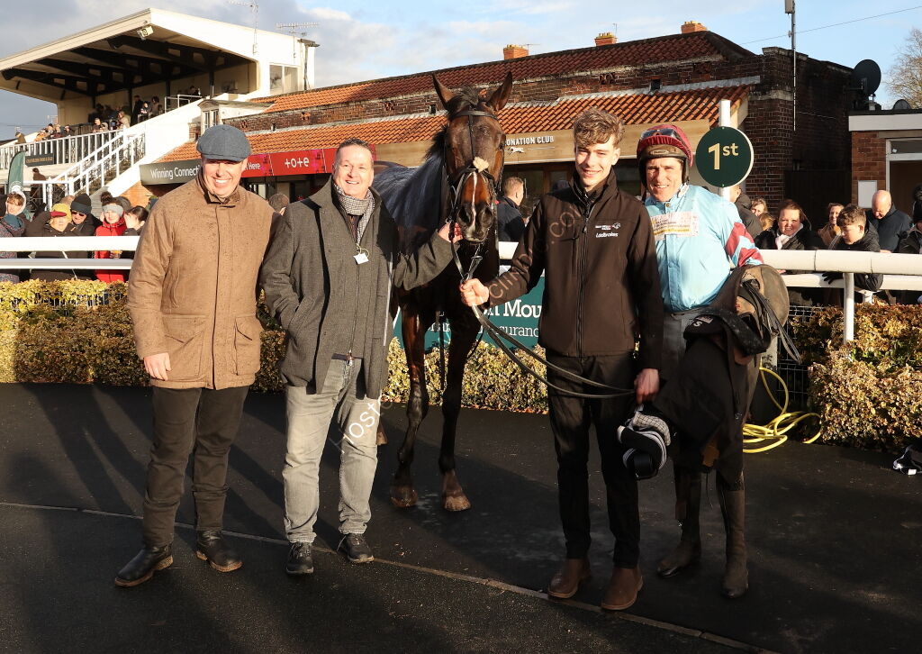JCB Hydradig Handicap Hurdle