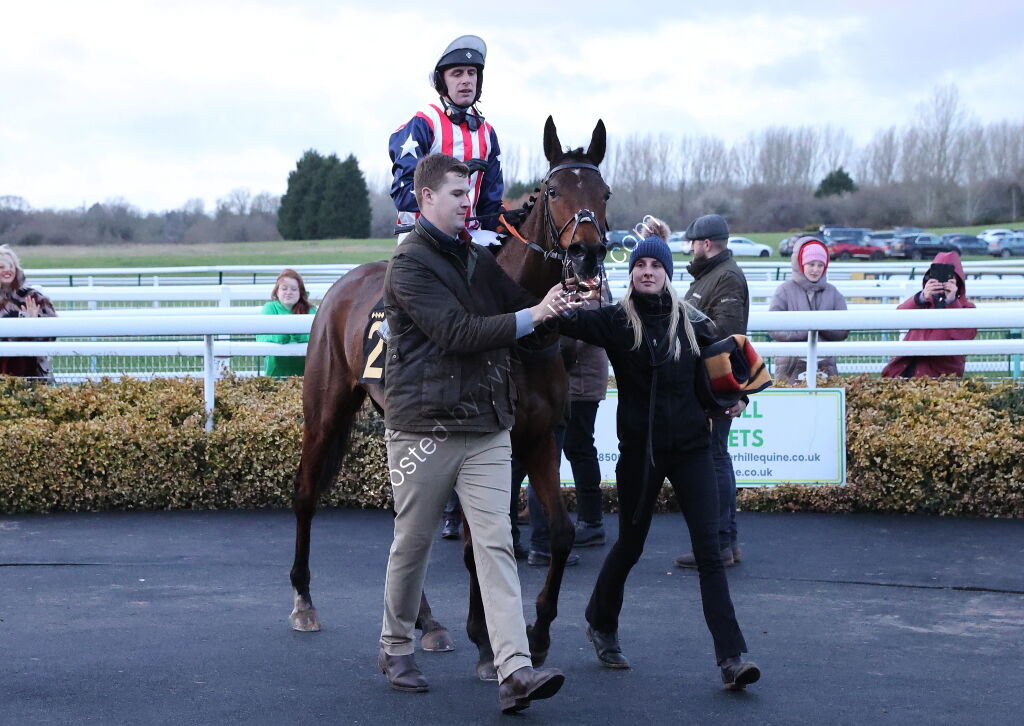 Betano Mares' Open NH Flat Race