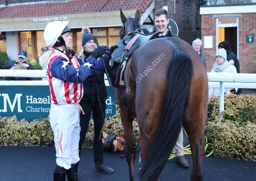 Betano Mares' Open NH Flat Race