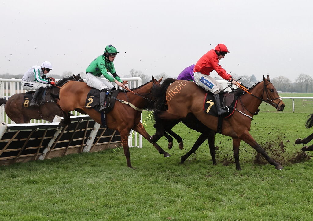 Oddschecker Novices  Hurdle (Div 2)