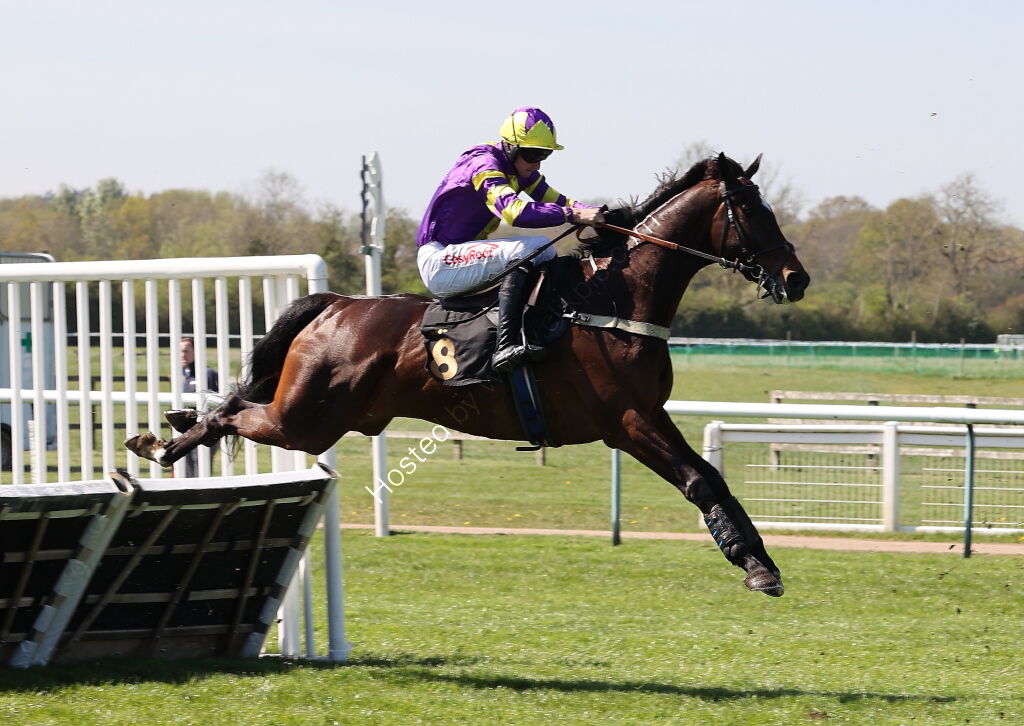 Charlie Wilson Memorial Maiden Hurdle