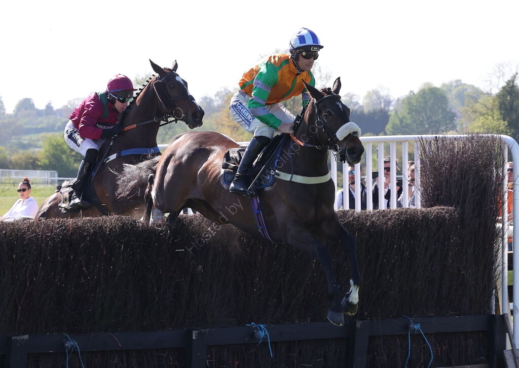 Vanessa Littler's 60th Birthday H'cap Chase