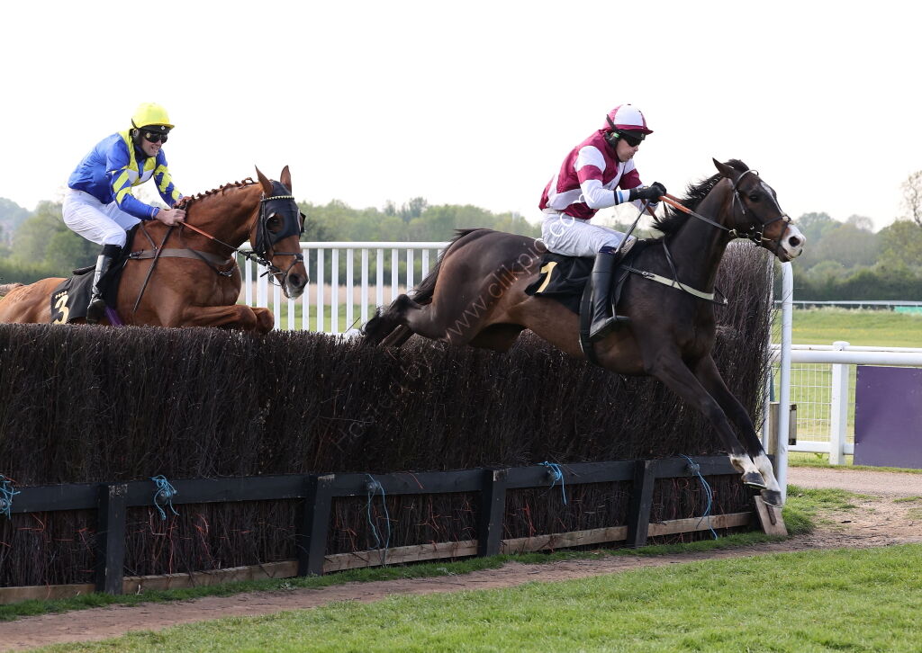 Connolly's Red Mills Open Hunters' Chase