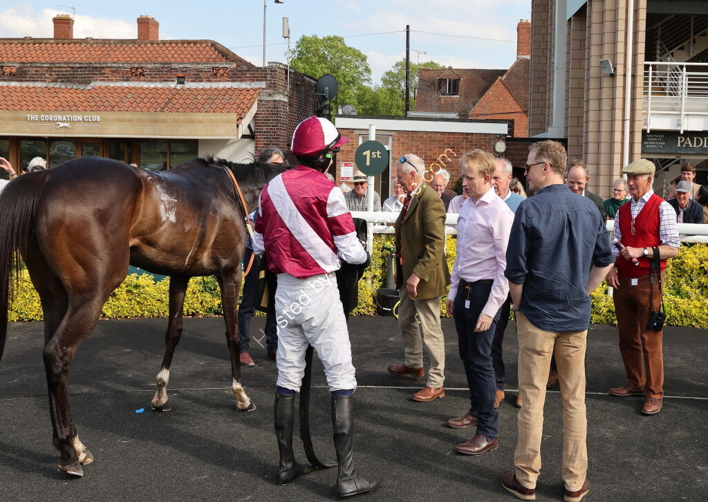 Connolly's Red Mills Open Hunters' Chase
