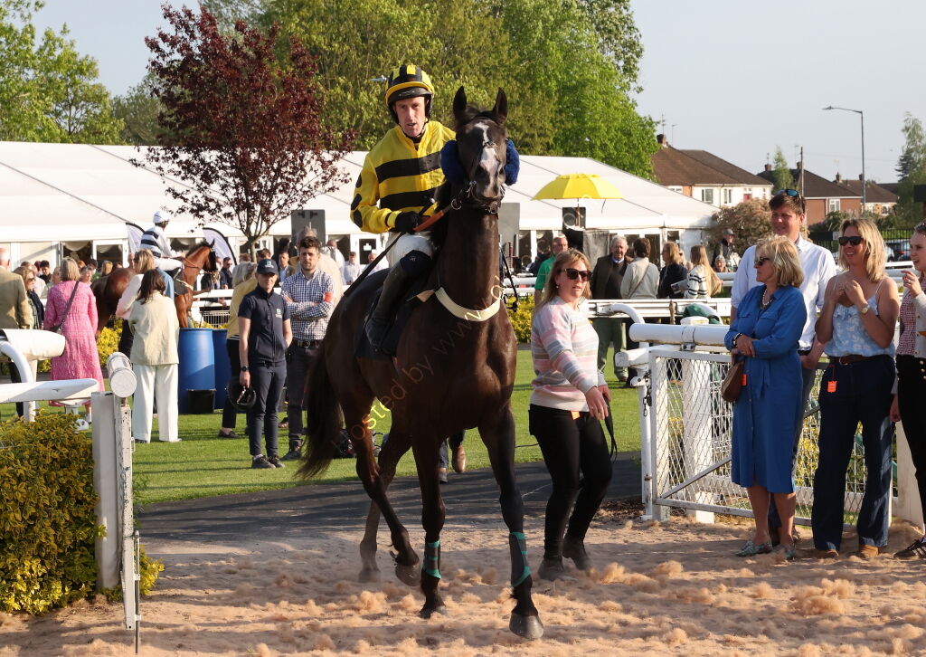 Jonathan Neesom Open Hunters' Chase
