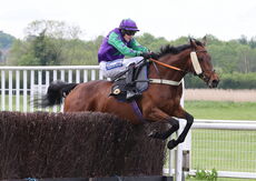 Moore & Tibbits Solicitors Handicap Chase
