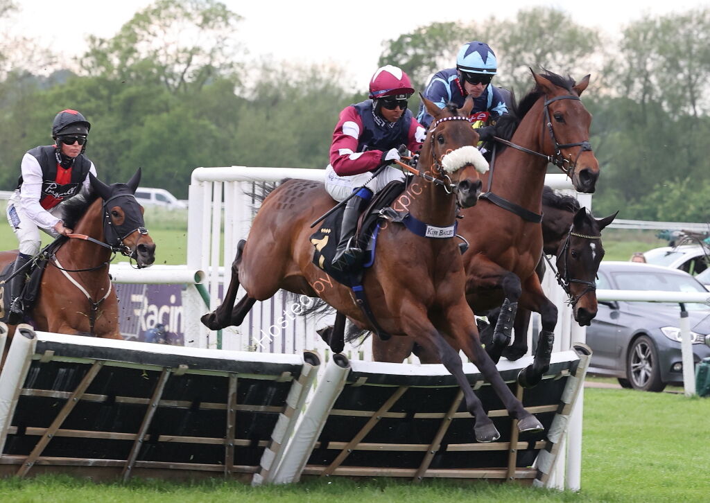Moore & Tibbits Handicap Hurdle
