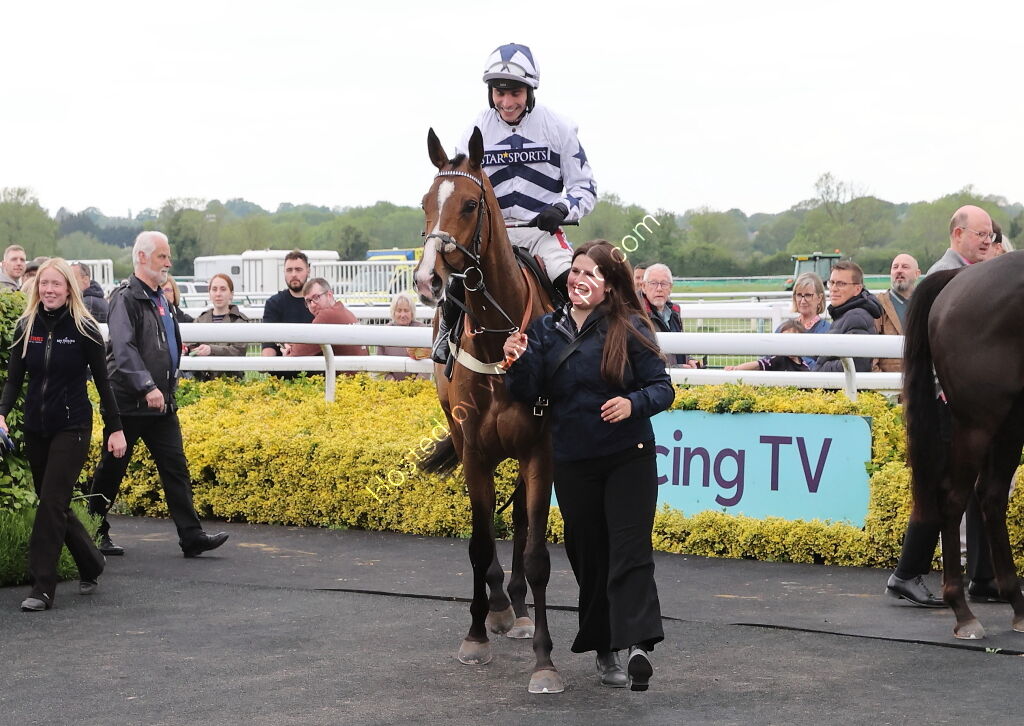 Moore & Tibbits Handicap Hurdle