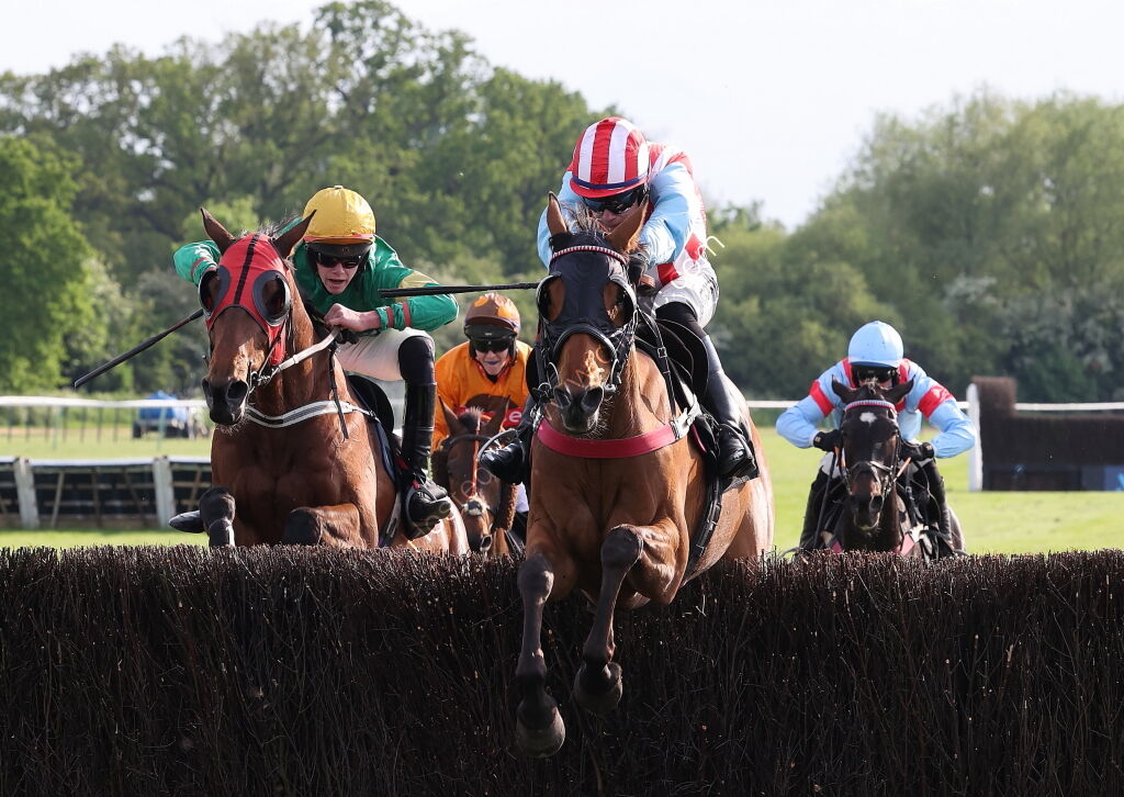 SVE Services Cond Jockeys' H'cap Chase