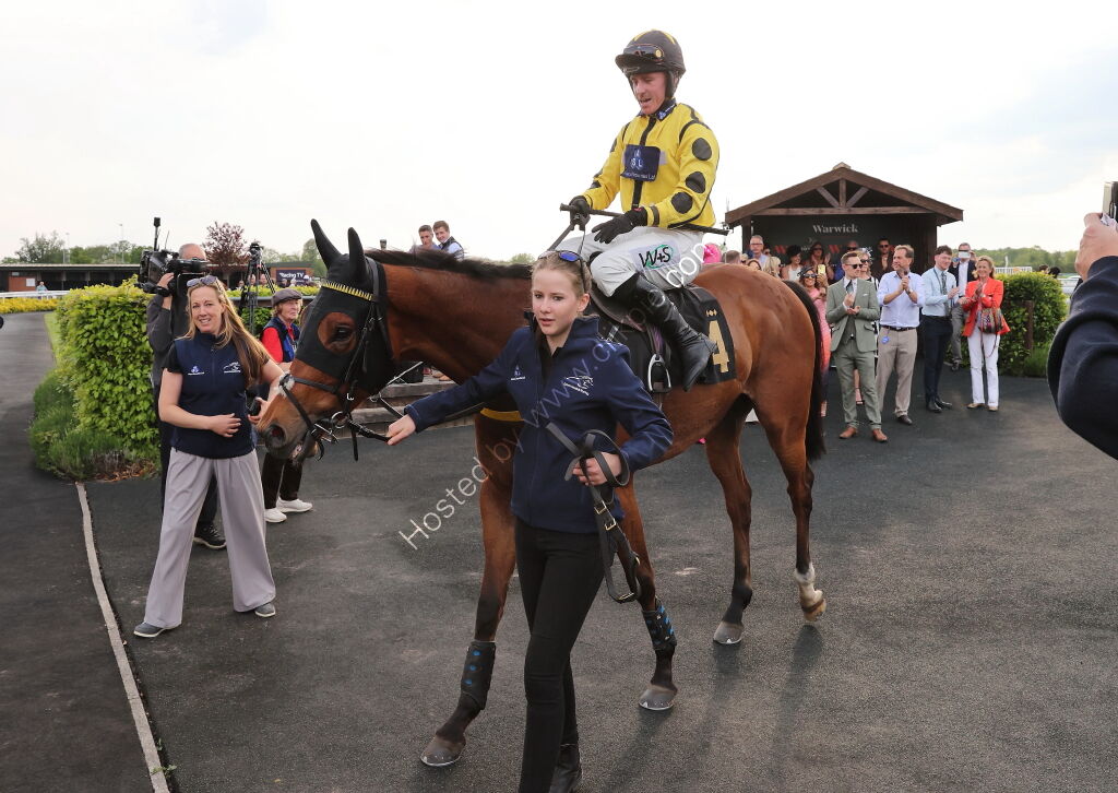 Mike Mohan's 60th Birthday "NH" Maiden Hurdle