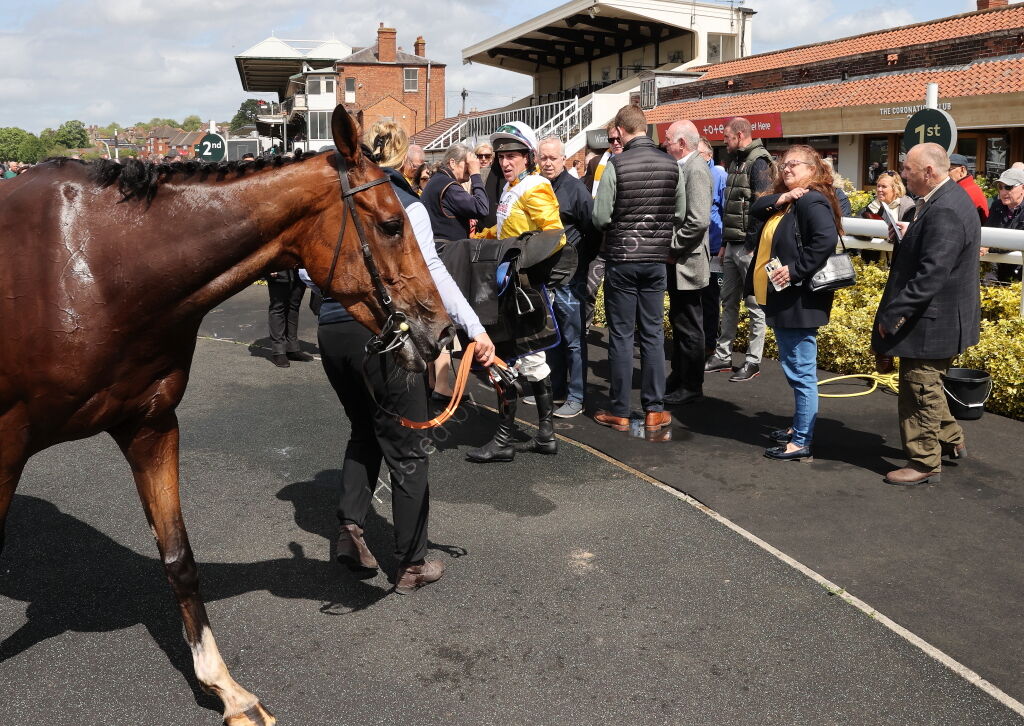 Hazelton Mountford Insurance Brokers Maiden Hurdle