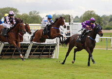 Cor Blimey Gallop Novices' Ltd Handicap Hurdle