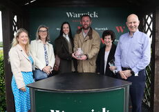 Cor Blimey Gallop Novices' Ltd Handicap Hurdle