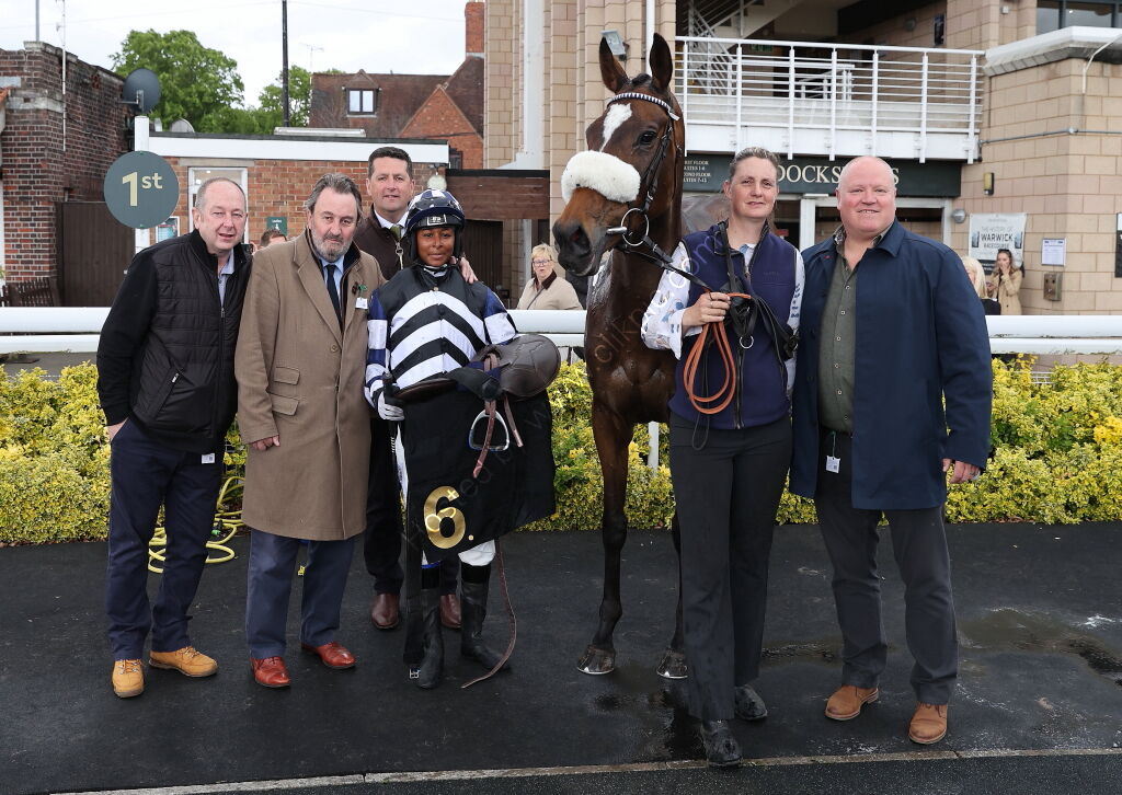 Love Warwick Handicap Hurdle