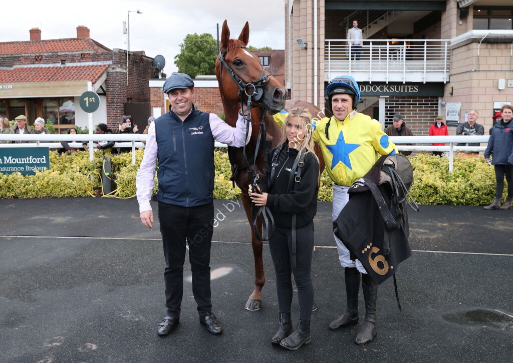 Stockton House Mares' Handicap Hurdle
