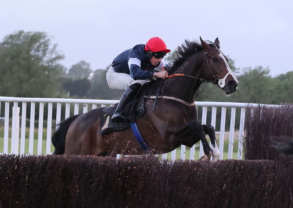 Taylor Wimpey Handicap Chase