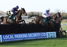Racing TV Mares' Nov H'cap Chase.
