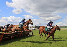 Racing TV Maiden Hurdle