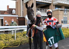 Racing TV Novices' Hurdle