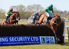 Racing TV Novices' H'cap Chase