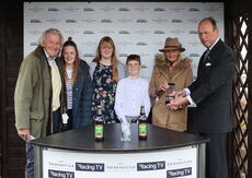 Racing TV Maiden Hurdle (Div 2)