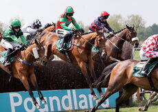 Racing TV Novices' H'cap Chase
