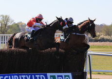 Racing TV H'cap Chase.