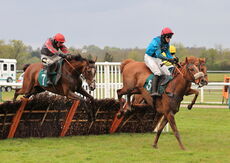 Racing TV .com Maiden Hurdle.