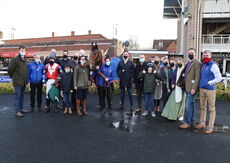 Poundland 'Mares' 'NH' Novices" Hurdle.