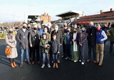 Poundland 'Mares' 'NH' Novices" Hurdle.