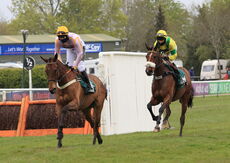 Racing TV 'NH' Maiden Hurdle