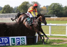 Poundland Novices H'cap Chase.