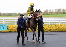 Racing TV 'NH' Maiden Hurdle