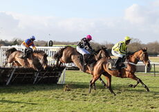 Racing TV 'NH' Maiden Hurdle