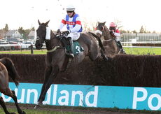 Poundland Conditional Jockeys' Veterans' H'cap Chase.