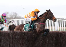 Poundland Conditional Jockeys' Veterans' H'cap Chase.