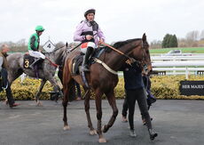 Poundland Conditional Jockeys' Veterans' H'cap Chase.