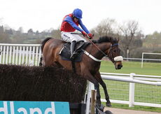 Racing TV H'cap Hurdle.