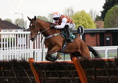 Racing TV "NH" Maiden Hurdle