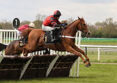 Colliers Business H'cap Chase.
