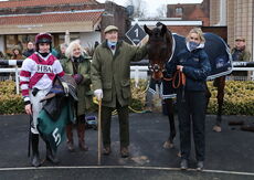 Racing TV H'cap Chase.