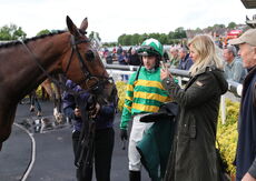 Howkins & Harrison H'cap Chase