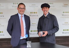 Racing TV .com Amateur Riders H'cap Hurdle.