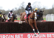 Virgin Bet Warwick Castle Handicap Chase