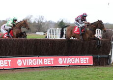 Virgin Bet Warwick Castle Handicap Chase