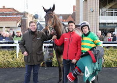 Olly Murphy Racing "NH" Novices' Hurdle