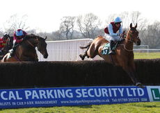 Racing TV Novices' H'cap Chase