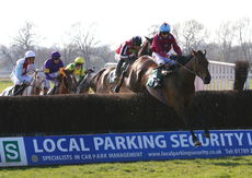 Racing TV Novices' H'cap Chase