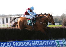 Racing TV Novices' H'cap Chase